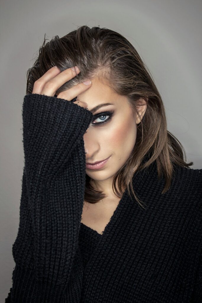 women with smokey eyes