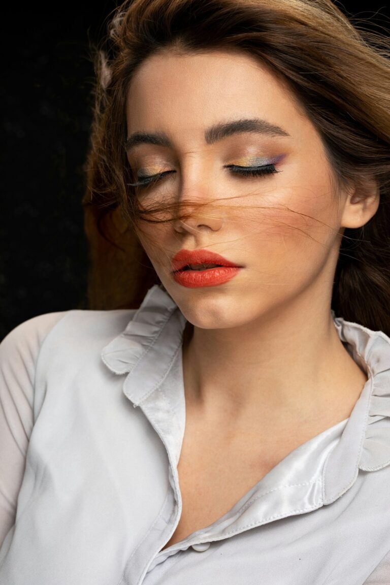 women in no-makeup makeup look