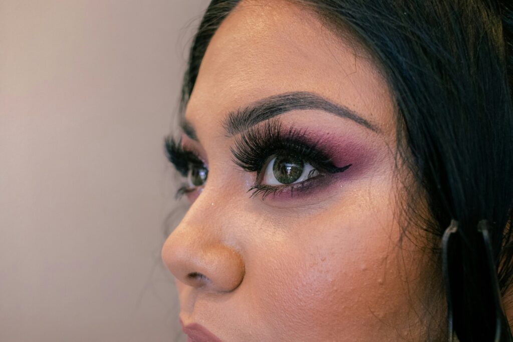 women with beautiful eyelashes and mascara