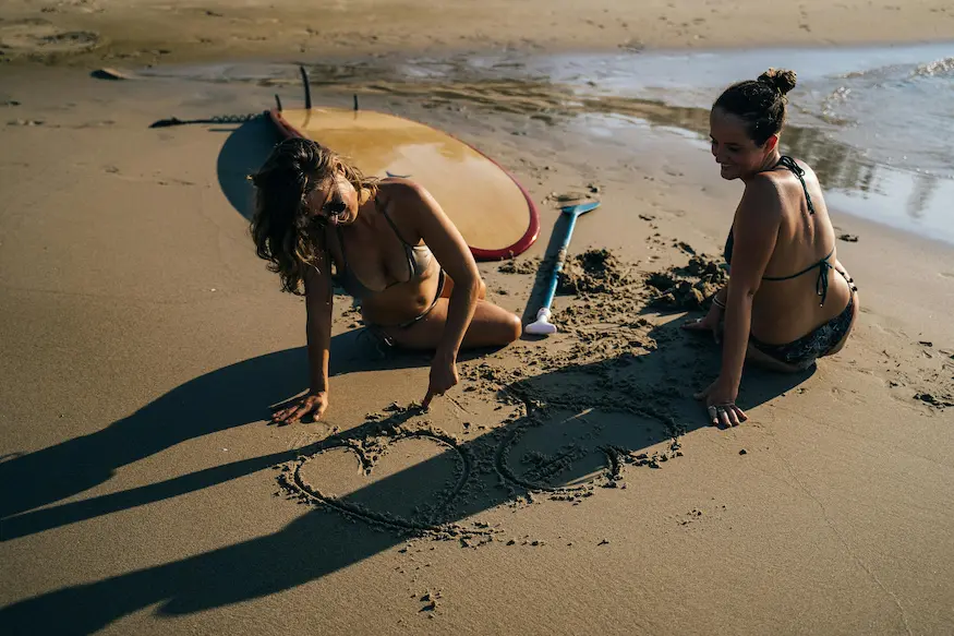 Using sunscreen for sensitive skin during outdoor activity