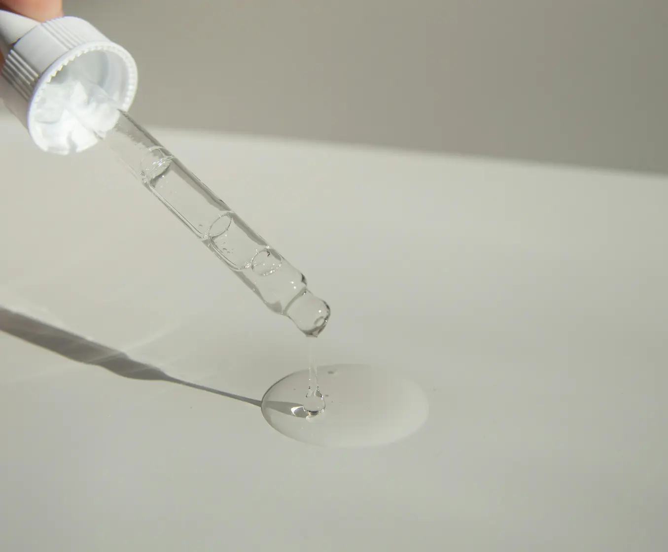 Applying best serums for every skin type for radiant skin 2025
