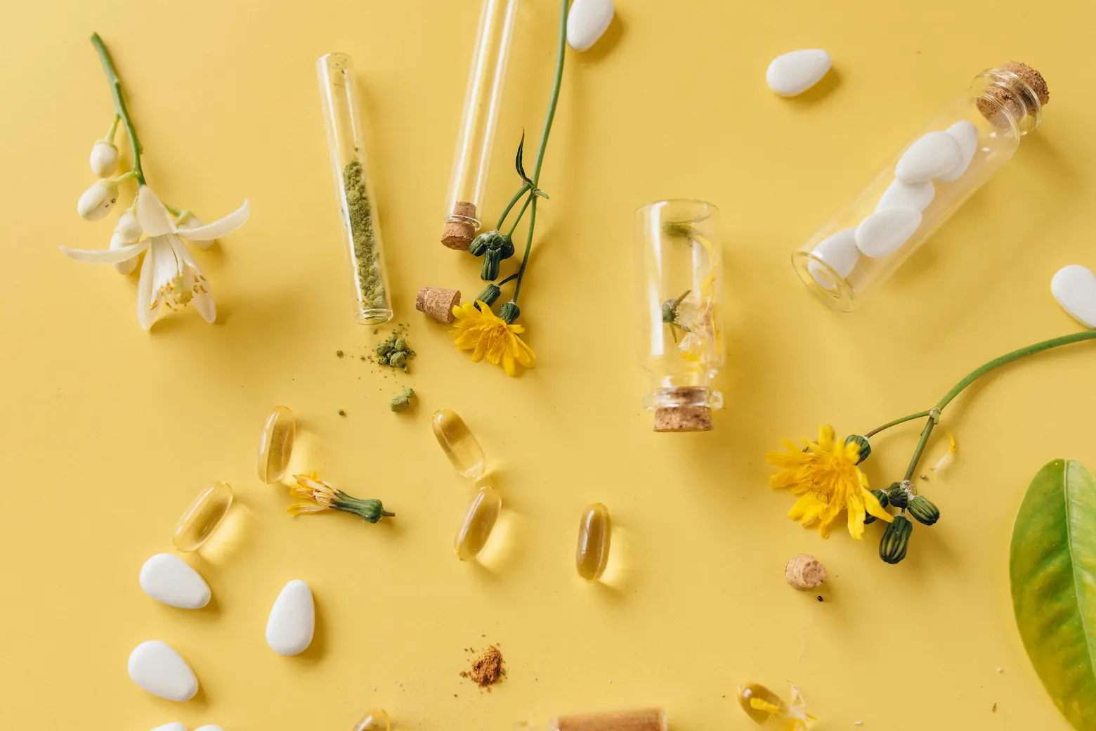 Fragrance-free sunscreen tube with natural ingredients